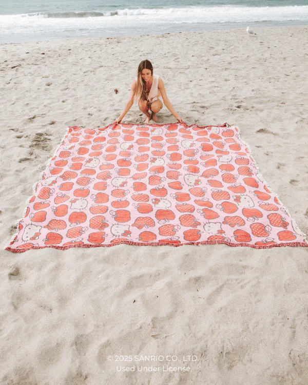 Hello Kitty® Apple - PARTY BLANKET™ - Image 8