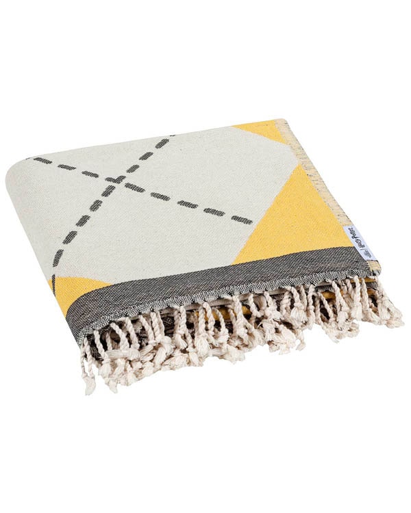 Hufflepuff™ Crest Blanket - Image 4