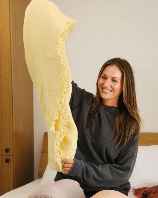 Lara Straw - PARTY BLANKET™ - Queen - Image 4