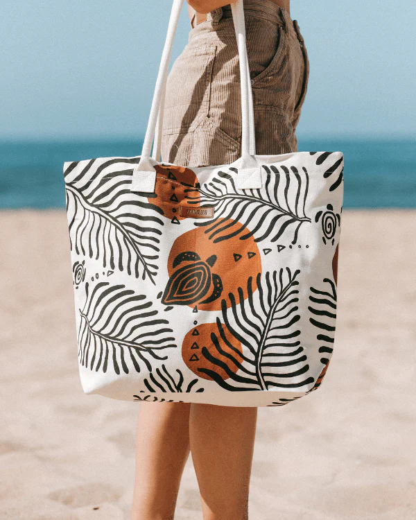 Retro Turtles Beach Tote - Image 3