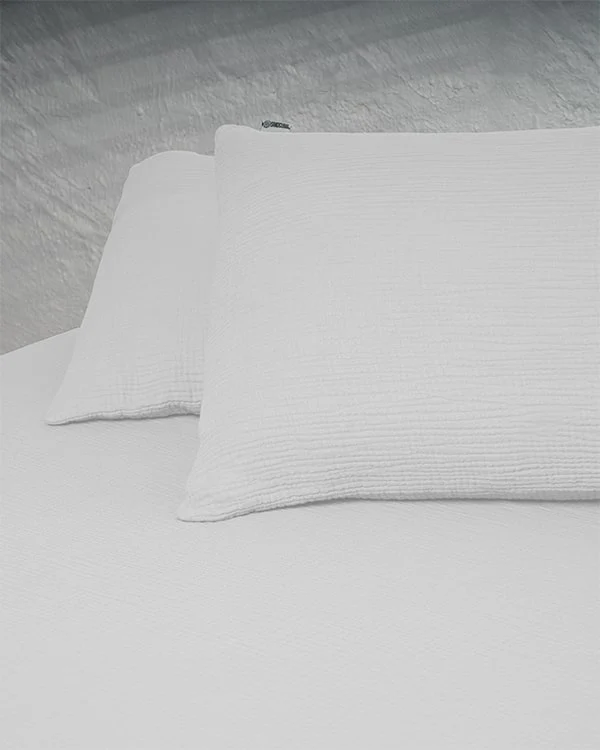 White Bedding Set - Queen - Image 7